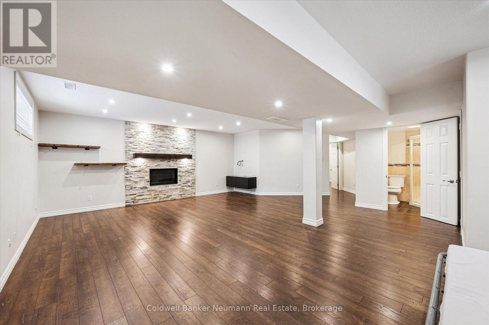 176 Colonial Drive, Guelph, Ontario  N1L 1T7 - Photo 31 - X12719600