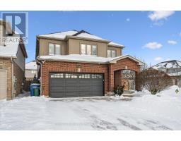 176 COLONIAL DRIVE, Guelph, Ontario