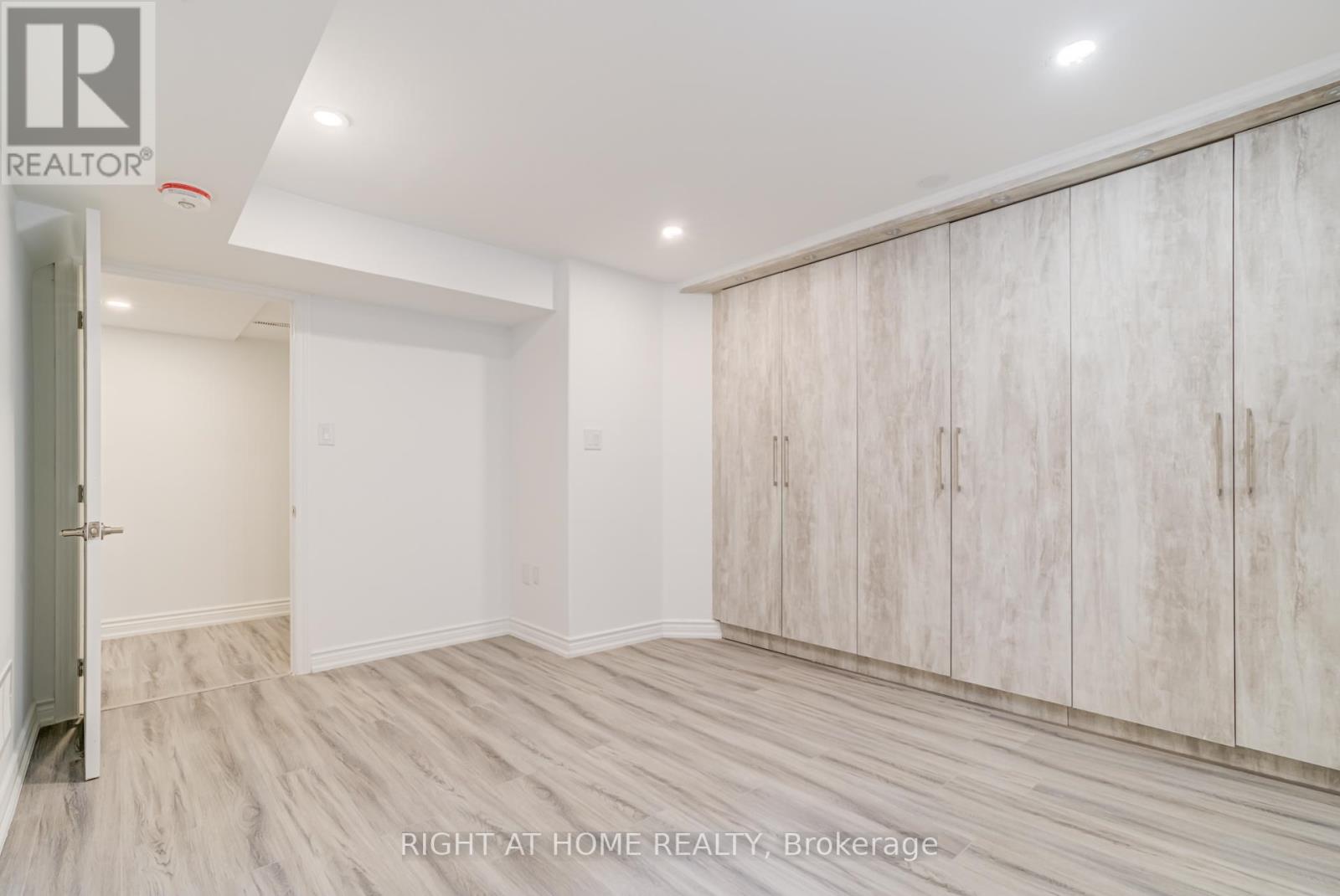 (Bsmt) - 12 Edmonton Street, Brampton, Ontario  L6Y 5L2 - Photo 19 - W12719414