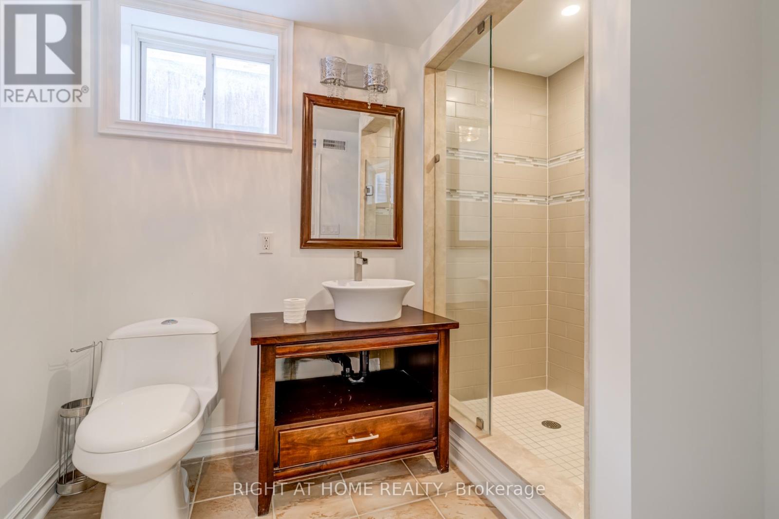 (Bsmt) - 12 Edmonton Street, Brampton, Ontario  L6Y 5L2 - Photo 23 - W12719414