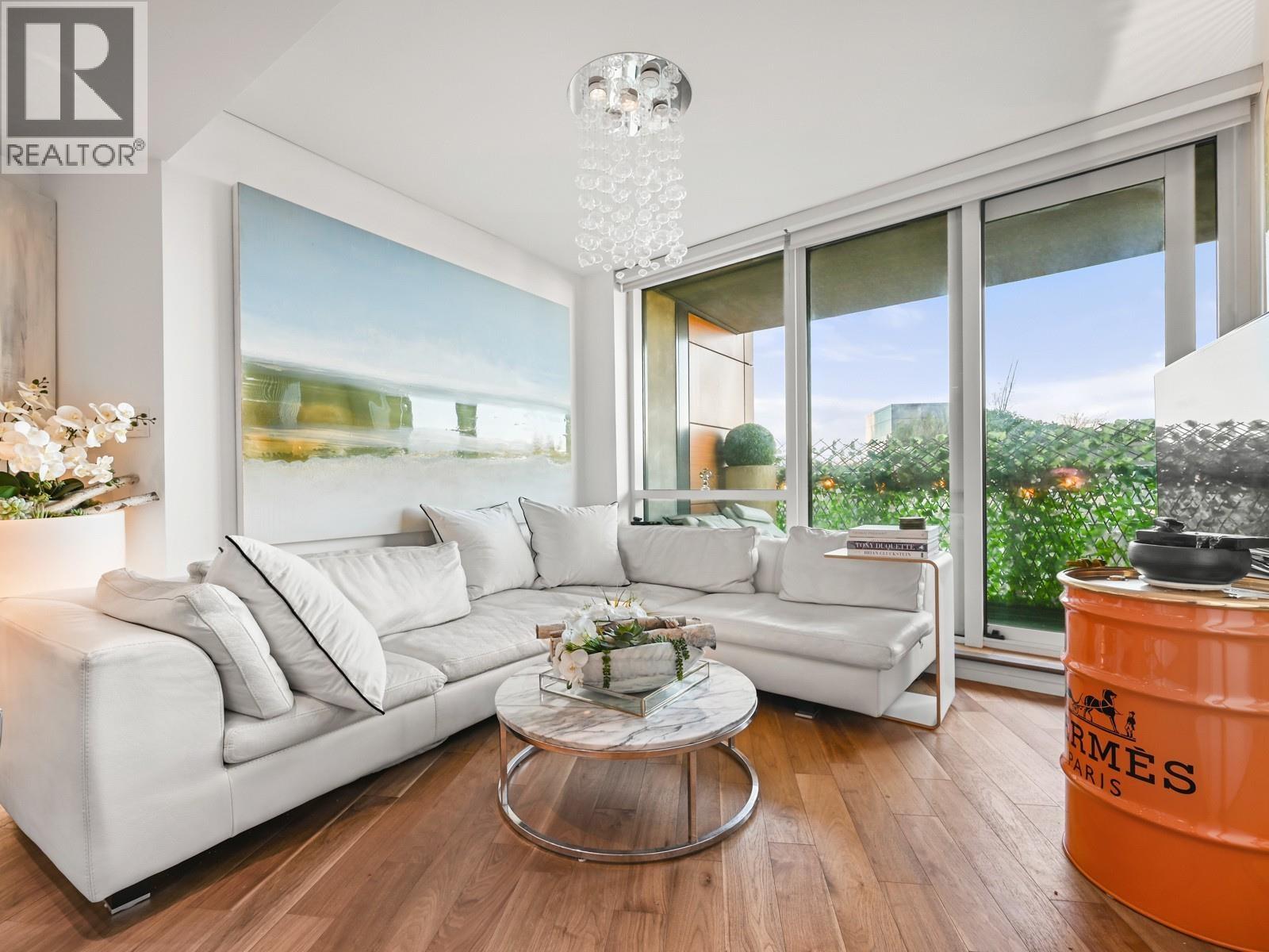 803 8555 Granville Street, Vancouver, British Columbia  V6P 0C3 - Photo 3 - R3080643