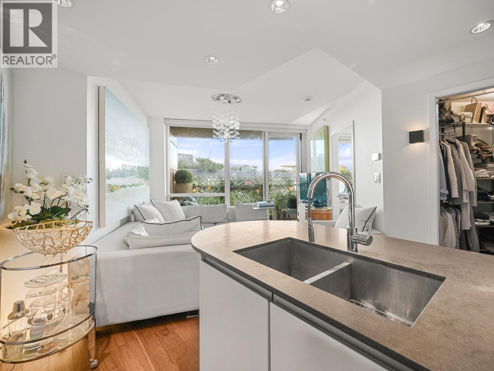 803 8555 Granville Street, Vancouver, British Columbia  V6P 0C3 - Photo 9 - R3080643