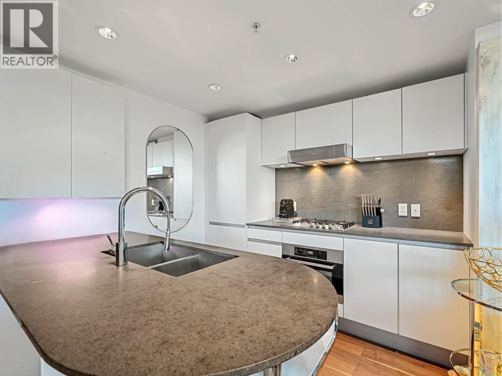 803 8555 Granville Street, Vancouver, British Columbia  V6P 0C3 - Photo 7 - R3080643