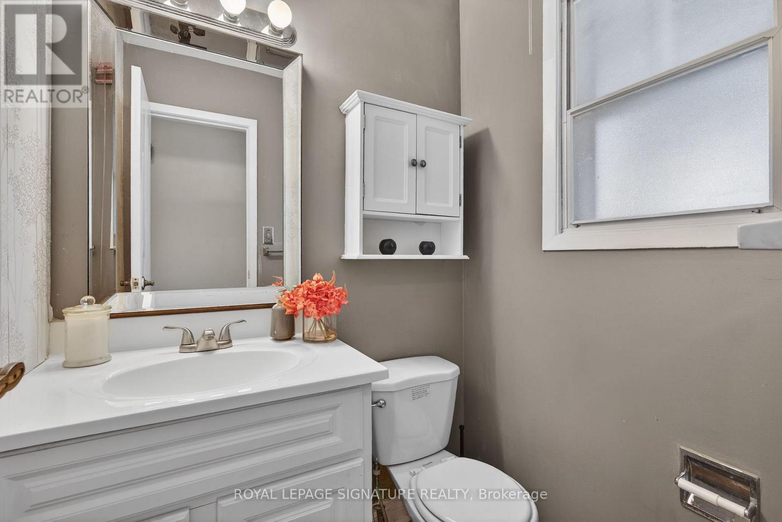 163 Weldrick Road W, Richmond Hill, Ontario  L4C 5R7 - Photo 4 - N12719630