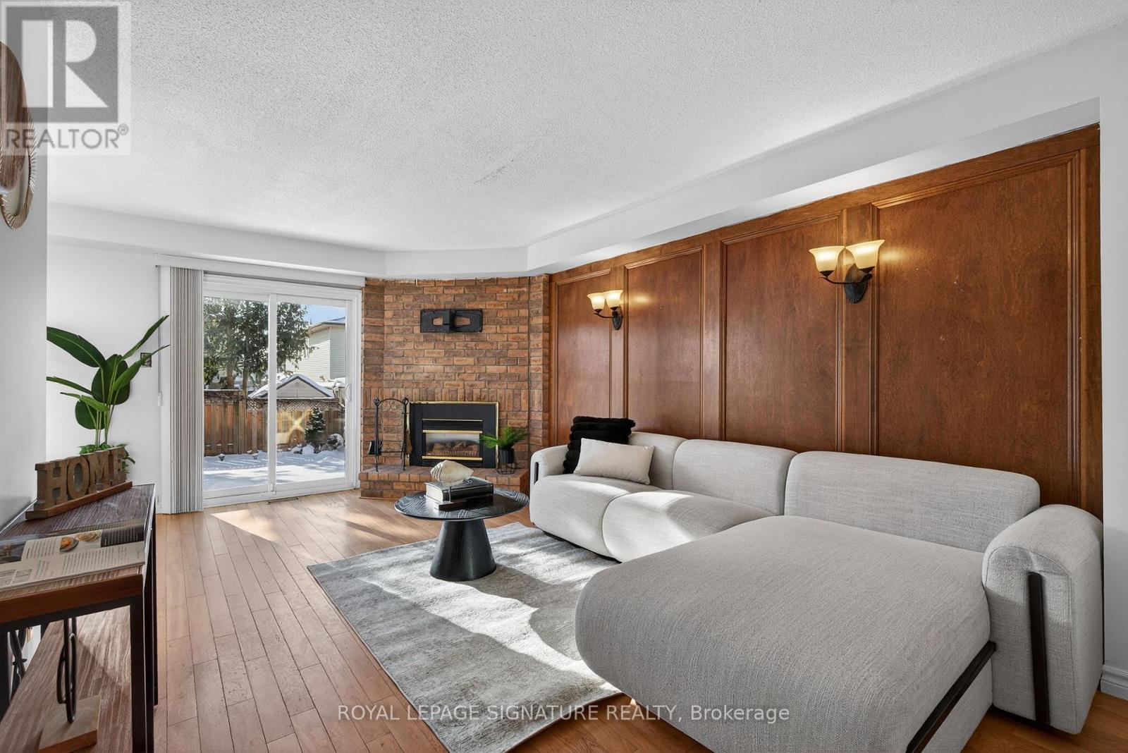 163 Weldrick Road W, Richmond Hill, Ontario  L4C 5R7 - Photo 7 - N12719630