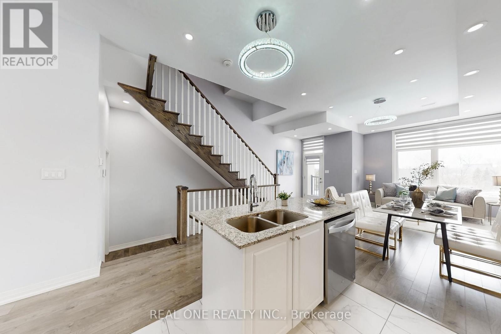 167 Markland Street, Markham, Ontario  L6C 3B5 - Photo 10 - N12719632