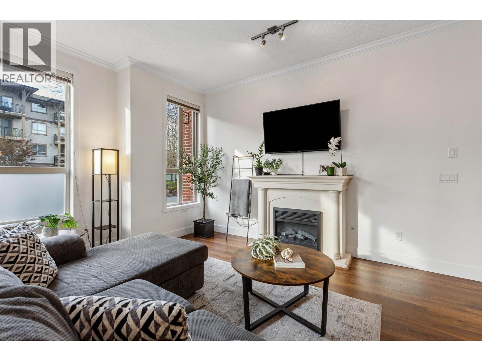 104 2628 Maple Street, Port Coquitlam, British Columbia  V3C 0E2 - Photo 2 - R3082099