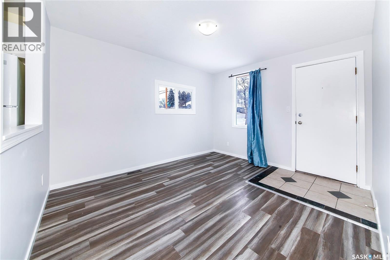 919 23rd Street W, Saskatoon, Saskatchewan  S7L 0A5 - Photo 4 - SK027166