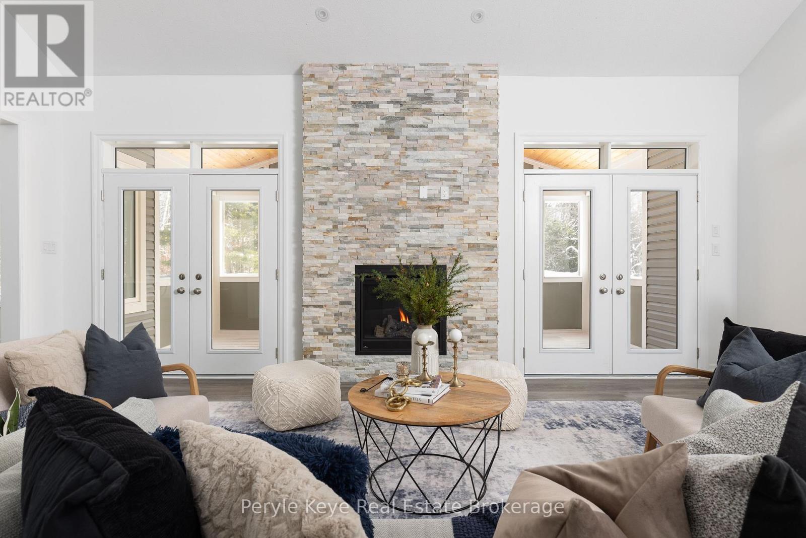 30 DYER CRESCENT, Bracebridge, Ontario