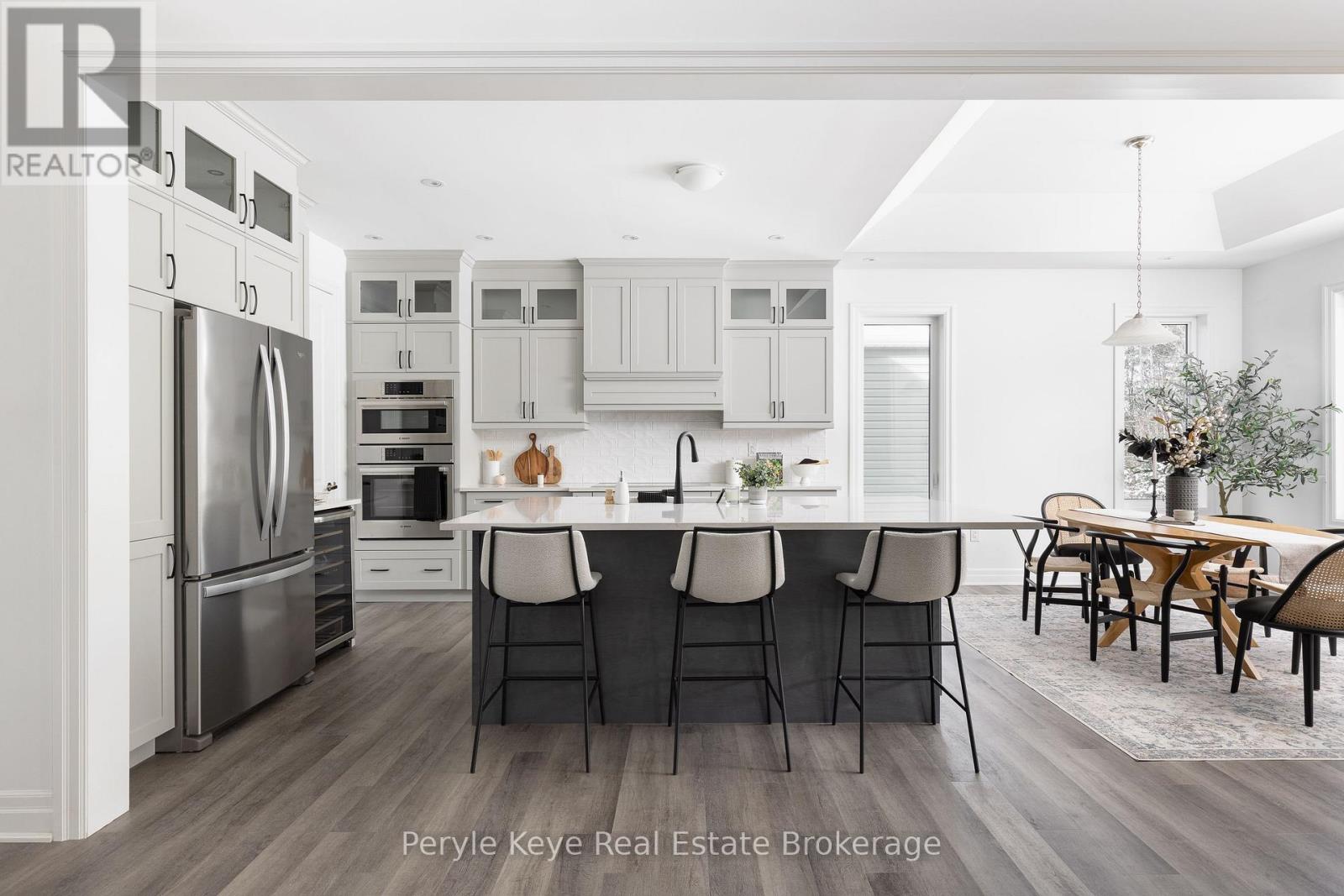 30 Dyer Crescent, Bracebridge, Ontario P1L 0N4 - Photo 3 - X12719686