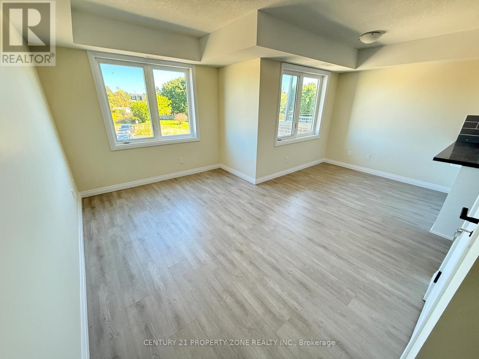 C60 - 370 Fisher Mills Road, Cambridge, Ontario  N3C 0G8 - Photo 18 - X12695688