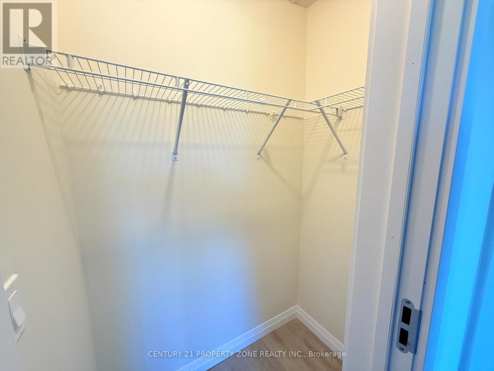 C60 - 370 Fisher Mills Road, Cambridge, Ontario  N3C 0G8 - Photo 29 - X12695688