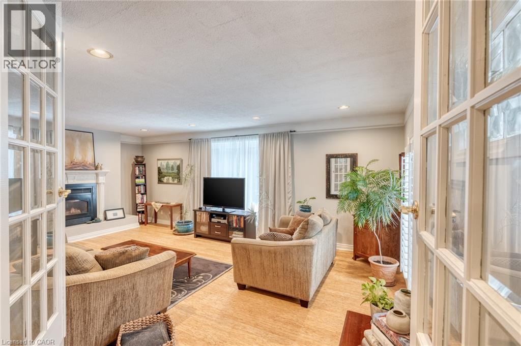 162 Bendamere Avenue, Hamilton, Ontario  L9C 1N5 - Photo 11 - 40800137