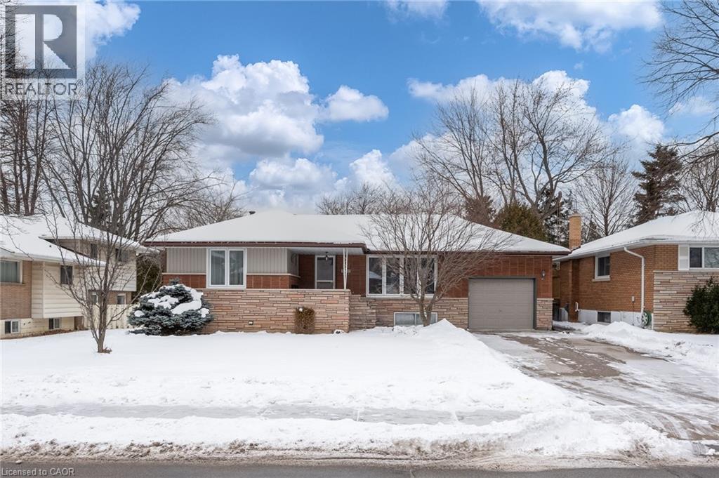 162 Bendamere Avenue, Hamilton, Ontario  L9C 1N5 - Photo 2 - 40800137