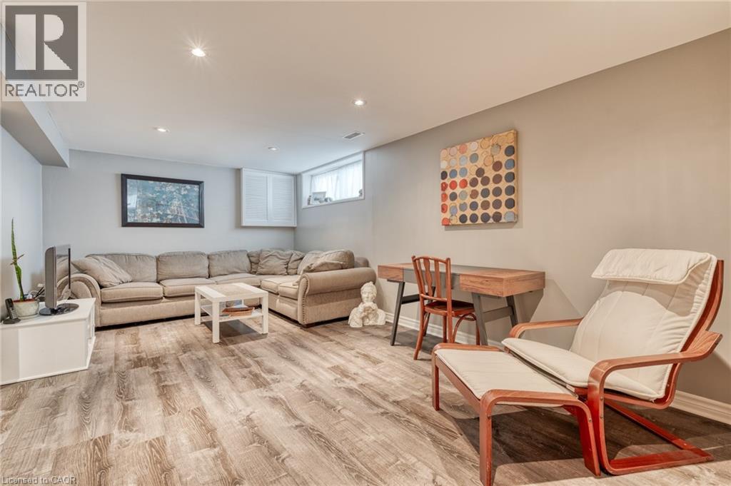 162 Bendamere Avenue, Hamilton, Ontario  L9C 1N5 - Photo 20 - 40800137