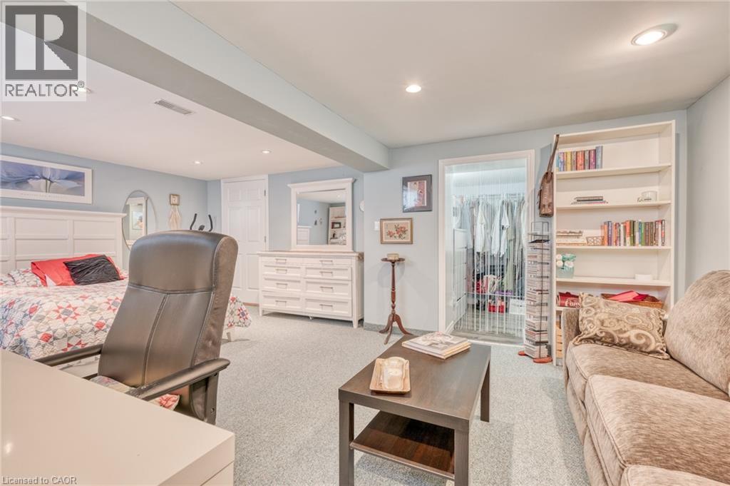 162 Bendamere Avenue, Hamilton, Ontario  L9C 1N5 - Photo 25 - 40800137