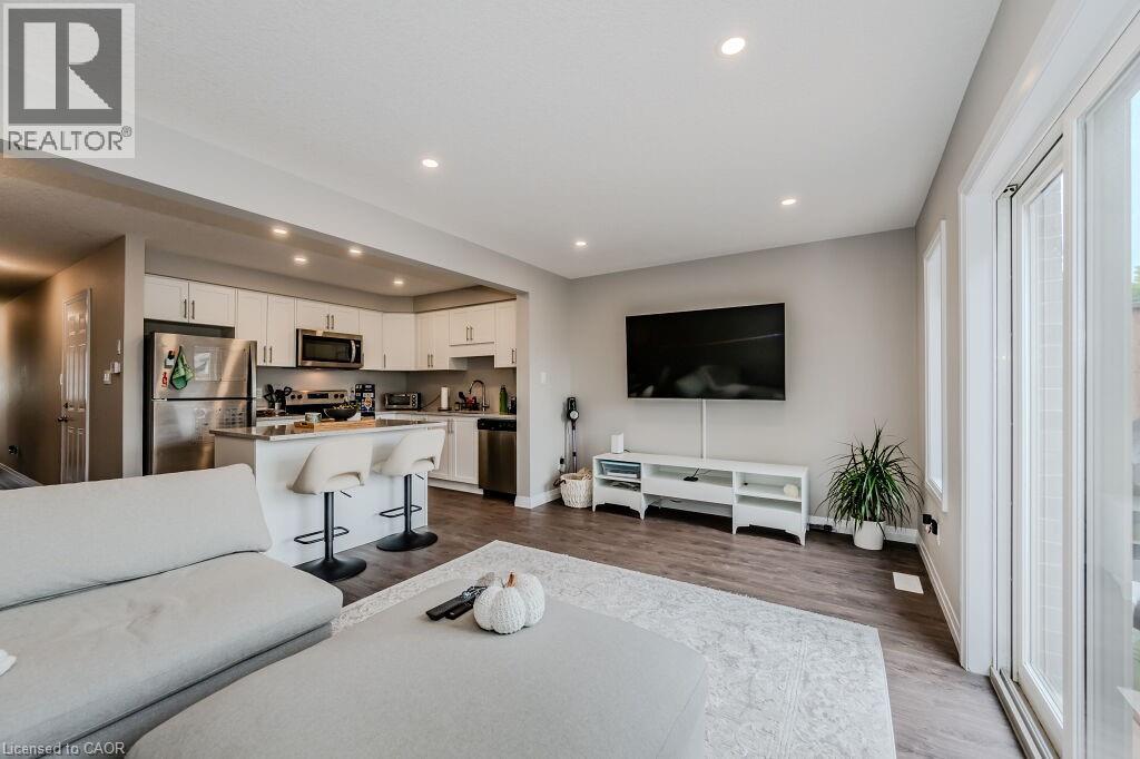 86 Erbsville Court Unit# 13, Waterloo, Ontario  N2T 0C8 - Photo 11 - 40798903