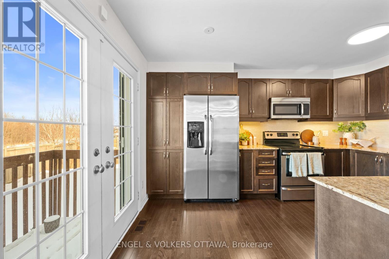 719 Maloja Way, Ottawa, Ontario  K2S 0N6 - Photo 15 - X12719692