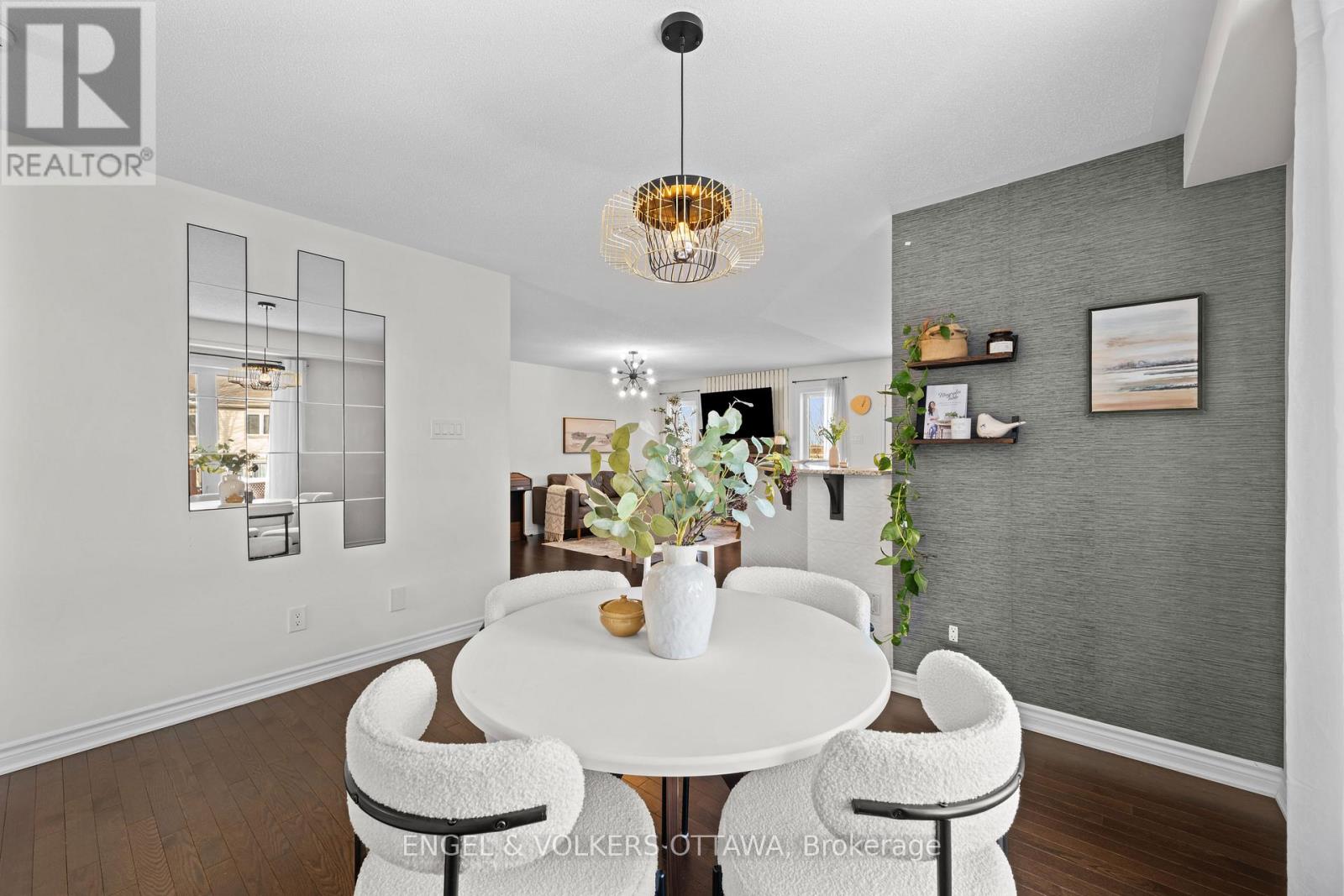 719 Maloja Way, Ottawa, Ontario  K2S 0N6 - Photo 7 - X12719692