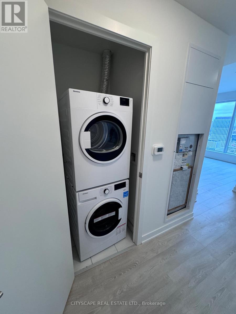 2520 - 1 Quarrington Lane, Toronto, Ontario  M3C 0S4 - Photo 6 - C12719668