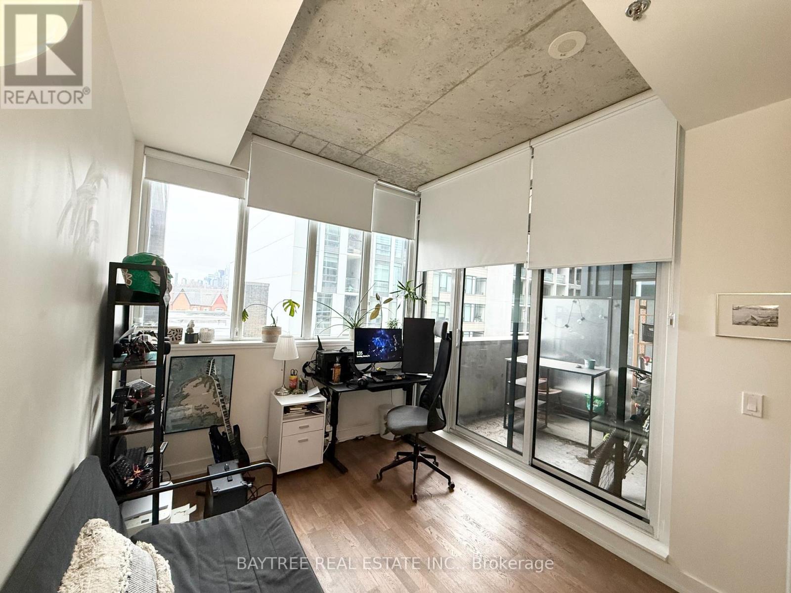 323 - 20 Minowan Miikan Lane, Toronto, Ontario  M6J 0E5 - Photo 11 - C12719712