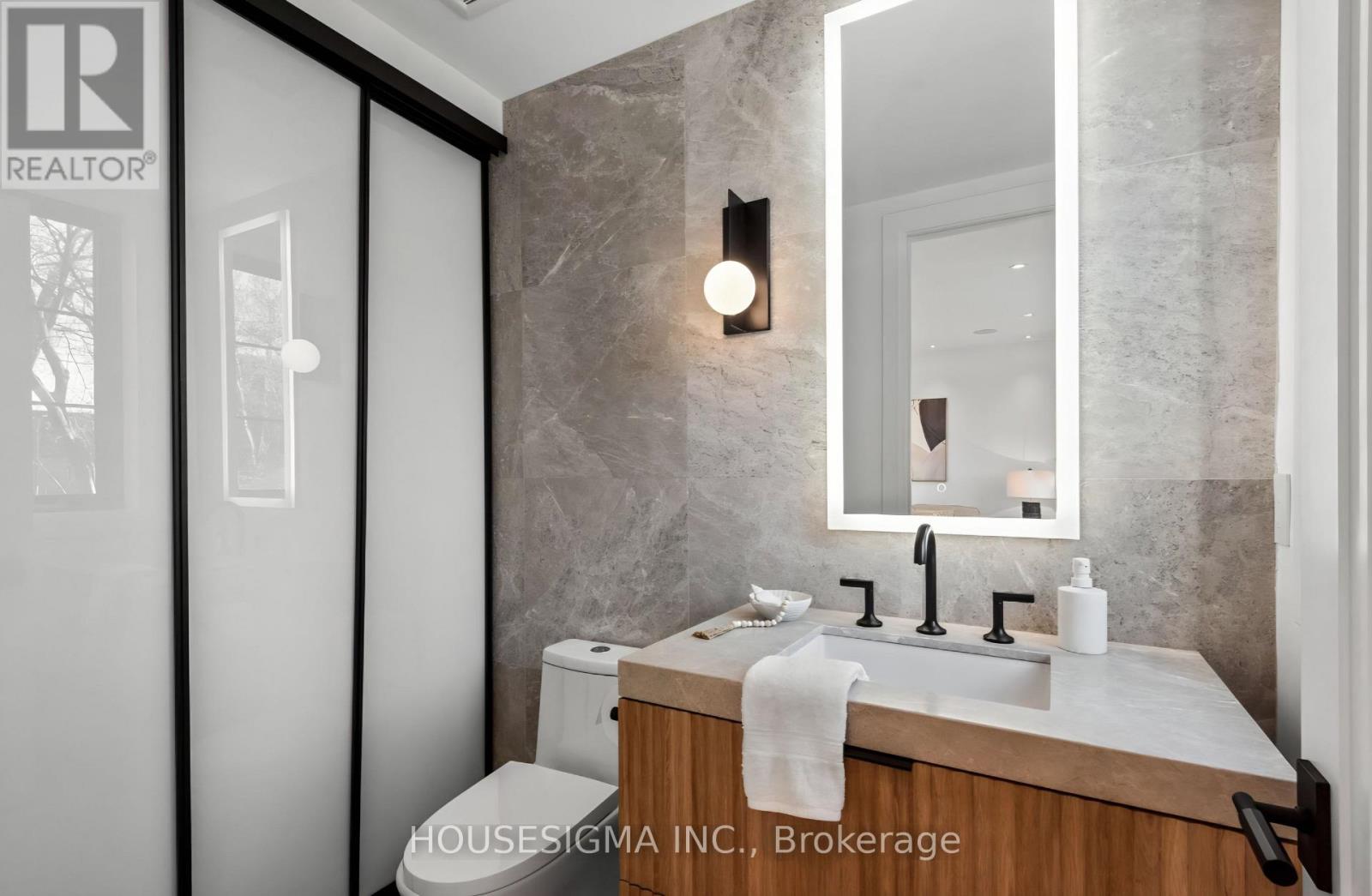 180 Glenwood Crescent, Toronto, Ontario  M4B 1K4 - Photo 23 - E12719656