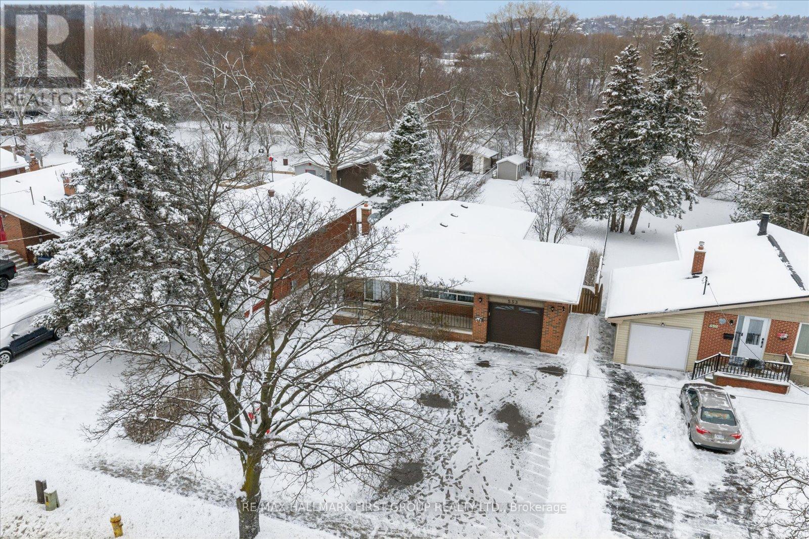 553 Harmony Road S, Oshawa, Ontario  L1H 6V4 - Photo 1 - E12719694