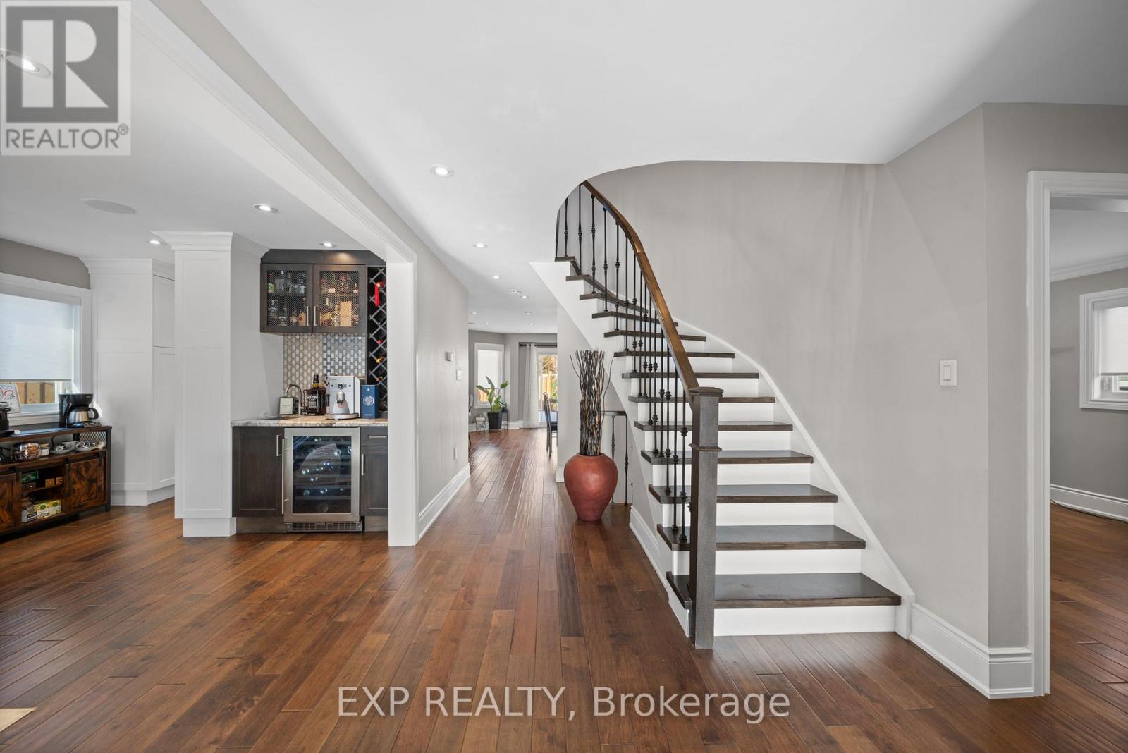 126 Larkin Avenue, Markham, Ontario  L3P 4Y5 - Photo 3 - N12719680