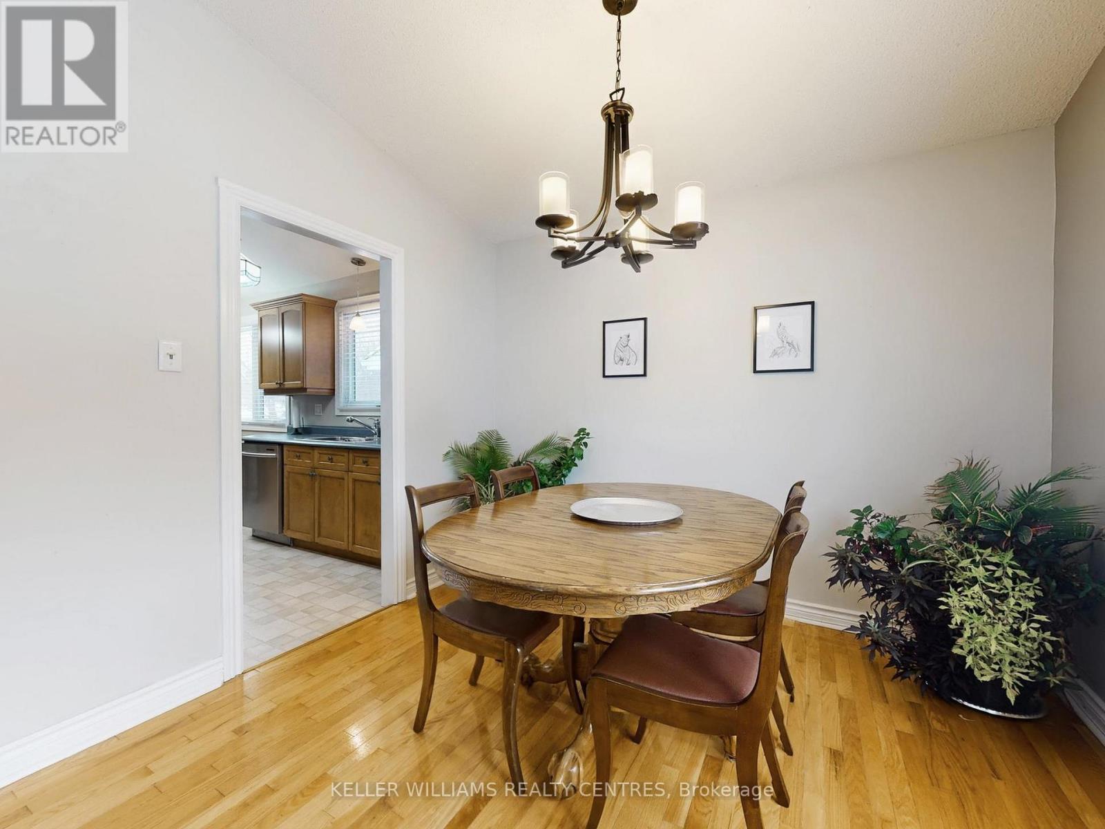 840 Magnolia Avenue, Newmarket, Ontario  L3Y 3C7 - Photo 13 - N12719702