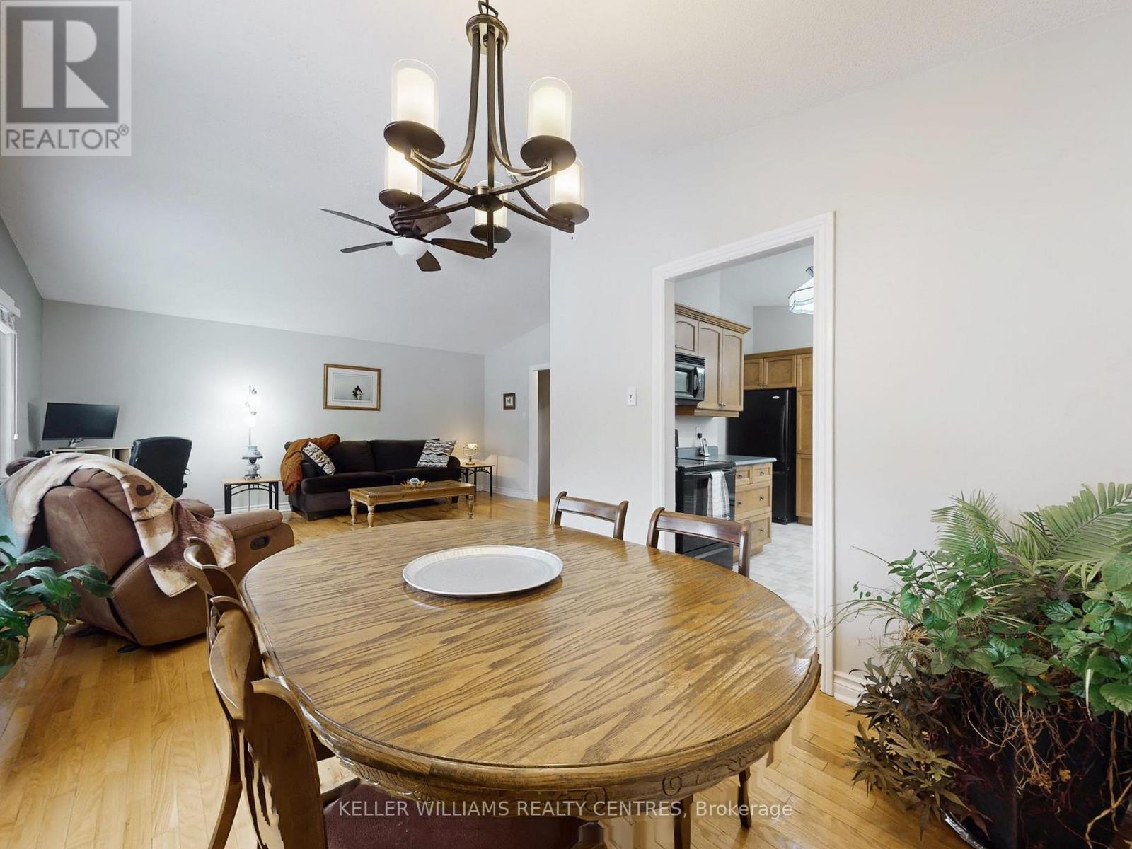 840 Magnolia Avenue, Newmarket, Ontario  L3Y 3C7 - Photo 14 - N12719702