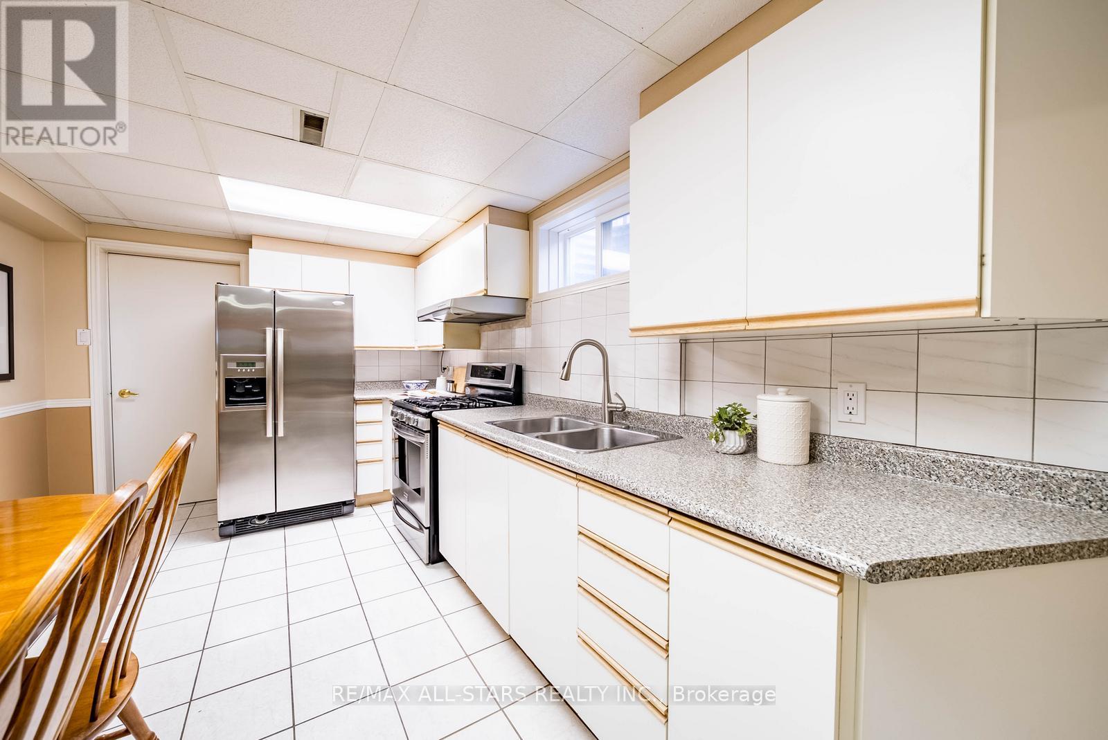 148 Major Buttons Drive, Markham, Ontario  L3P 3X6 - Photo 24 - N12719704