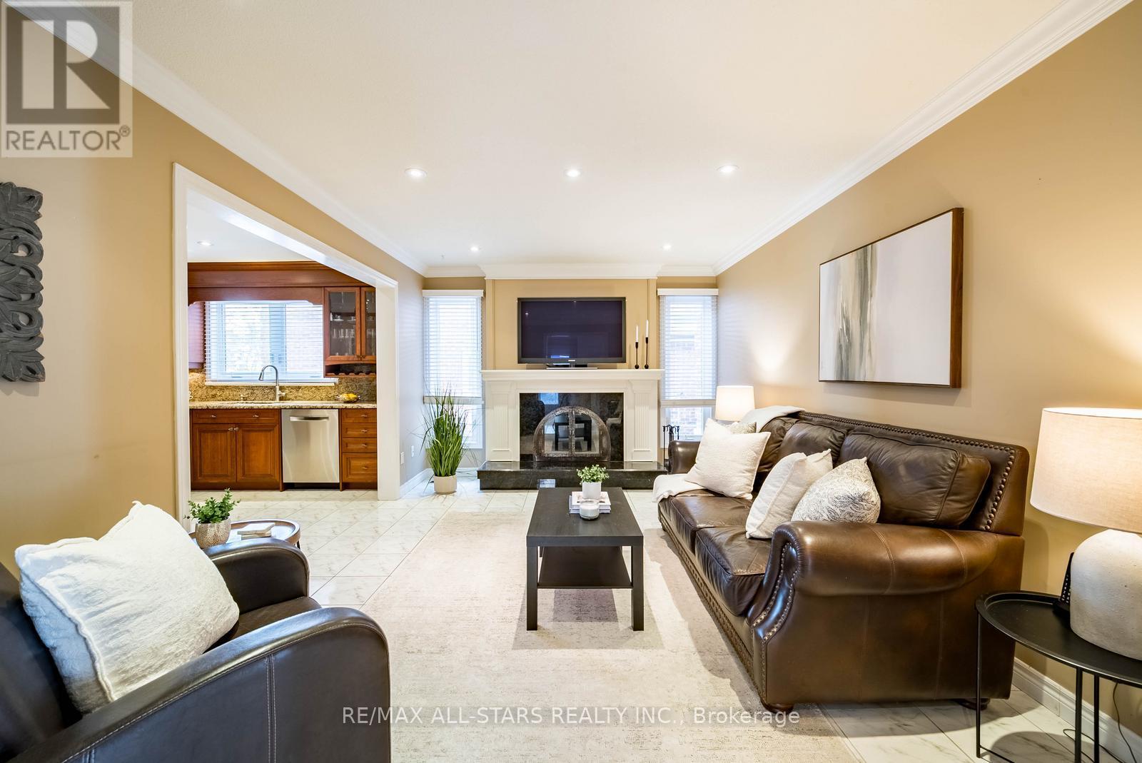 148 Major Buttons Drive, Markham, Ontario  L3P 3X6 - Photo 3 - N12719704