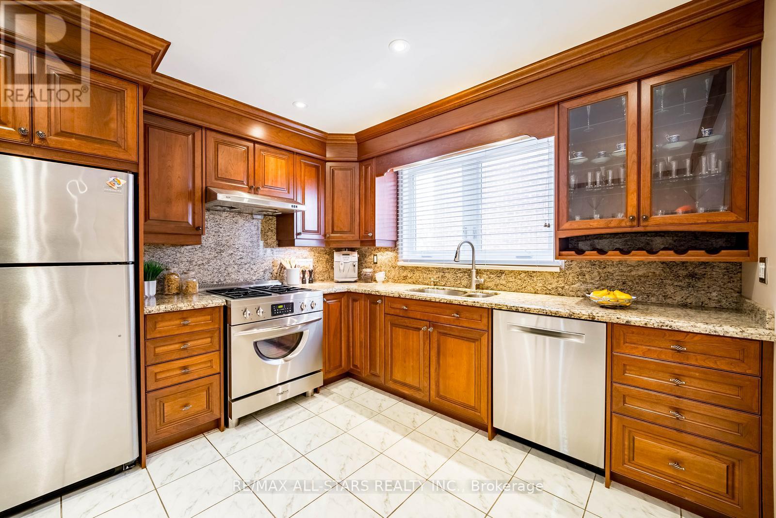 148 Major Buttons Drive, Markham, Ontario  L3P 3X6 - Photo 6 - N12719704