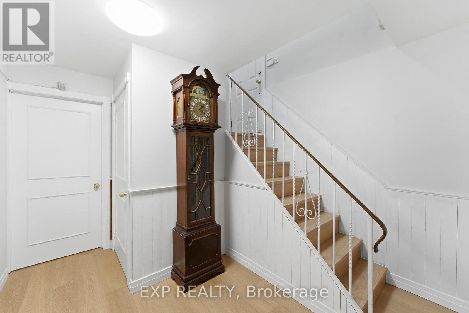 5 Hatherley Road, Toronto, Ontario  M6E 1V8 - Photo 18 - W12719644