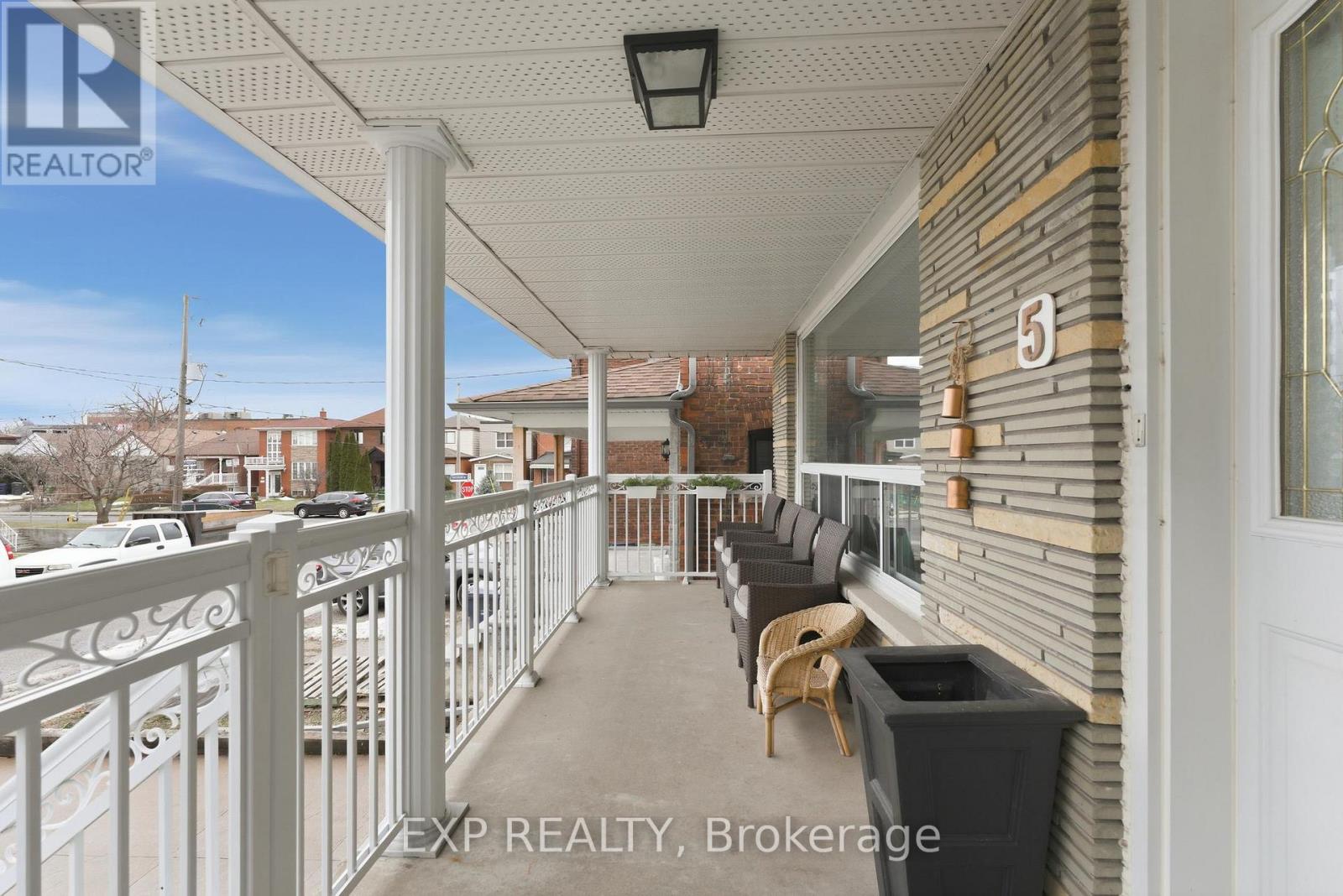 5 Hatherley Road, Toronto, Ontario  M6E 1V8 - Photo 3 - W12719644