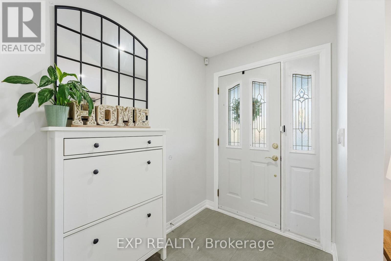 5 Hatherley Road, Toronto, Ontario  M6E 1V8 - Photo 4 - W12719644