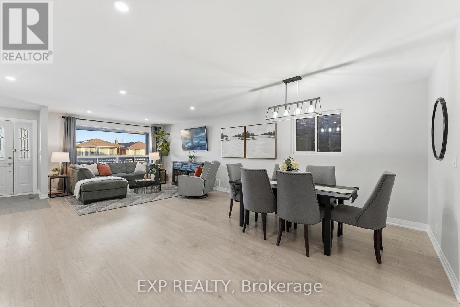 5 Hatherley Road, Toronto, Ontario  M6E 1V8 - Photo 8 - W12719644