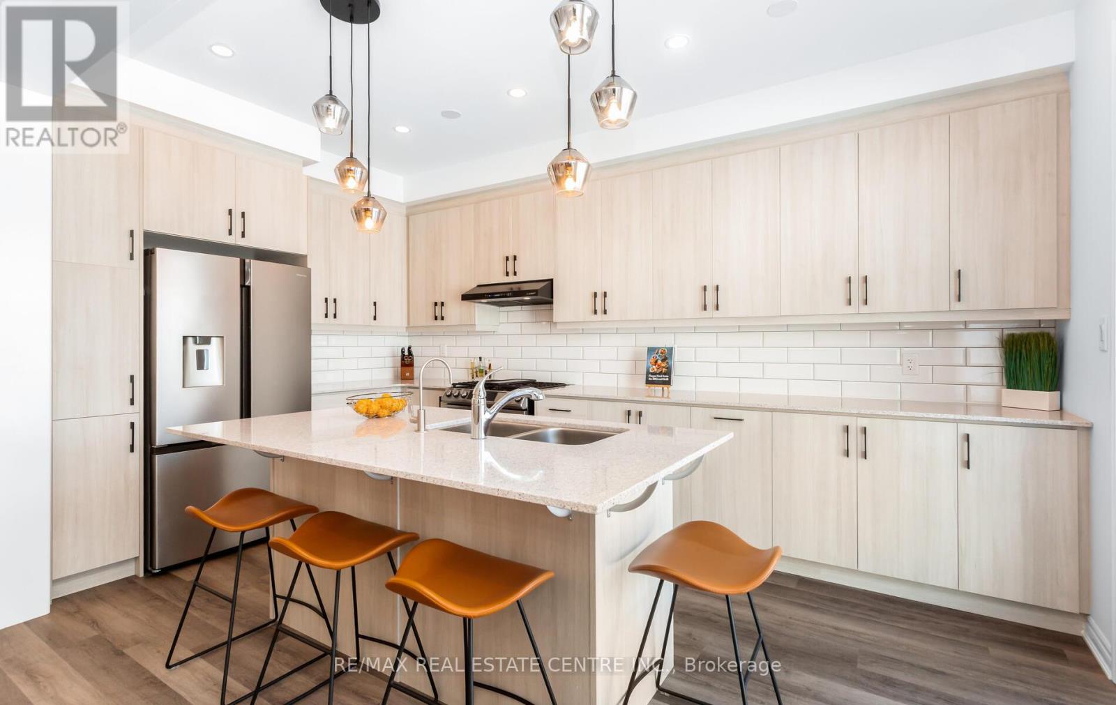 1343 Copley Court, Milton, Ontario  L9E 2E7 - Photo 15 - W12719666