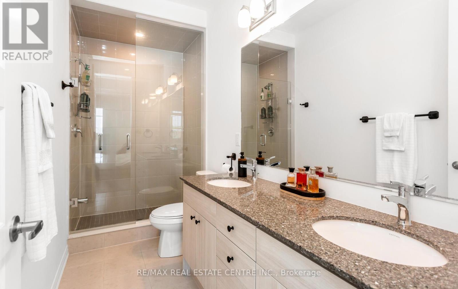 1343 Copley Court, Milton, Ontario  L9E 2E7 - Photo 23 - W12719666