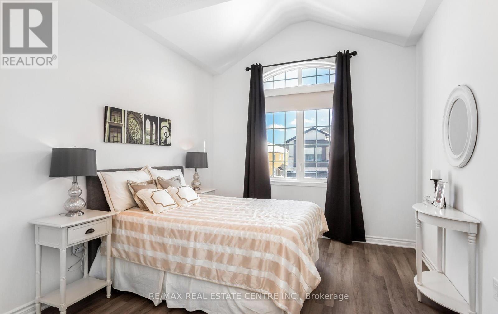 1343 Copley Court, Milton, Ontario  L9E 2E7 - Photo 25 - W12719666