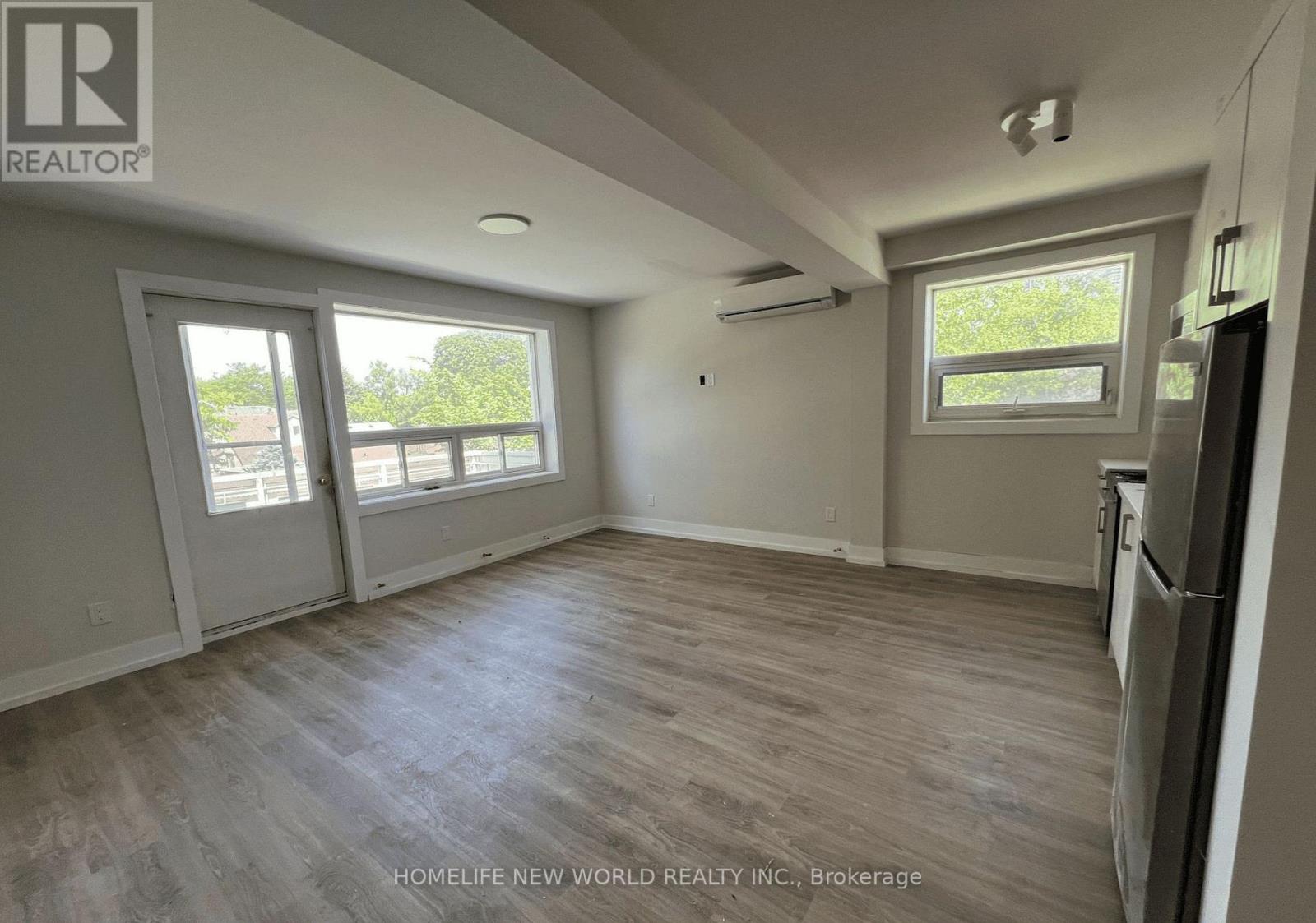 2 - 2310 Lake Shore Boulevard W, Toronto, Ontario  M8V 1B5 - Photo 2 - W12719690