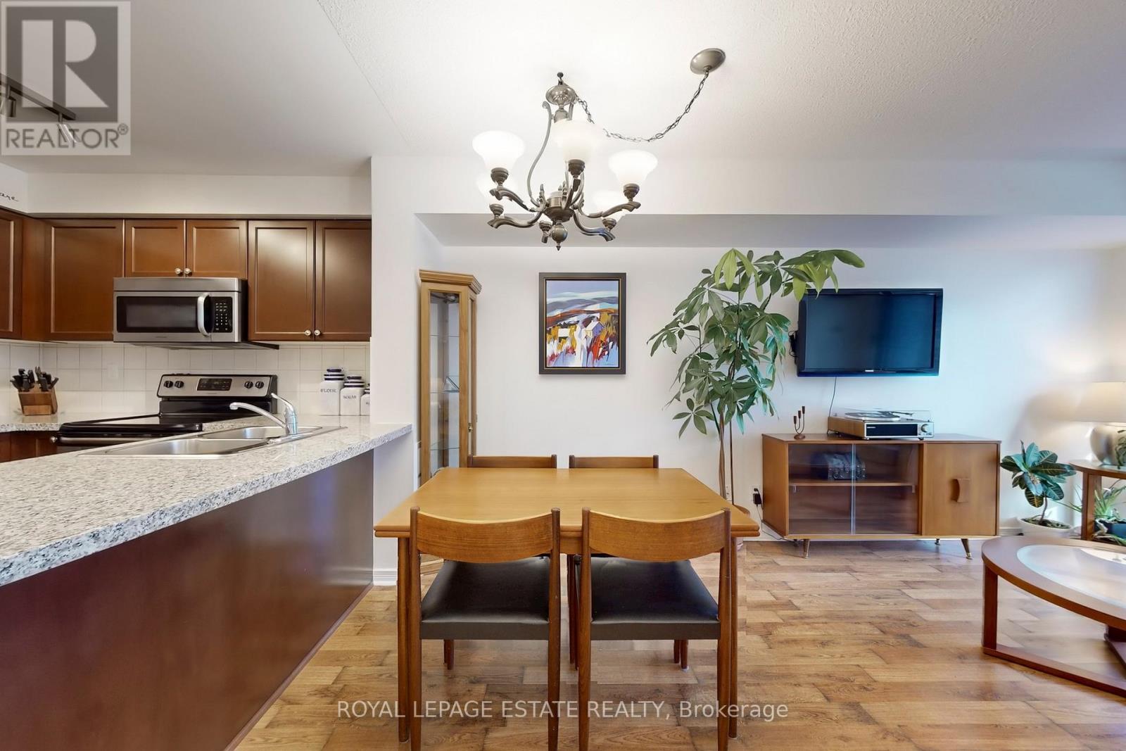 204 - 3 Michael Power Place, Toronto, Ontario  M9A 0A2 - Photo 18 - W12719720