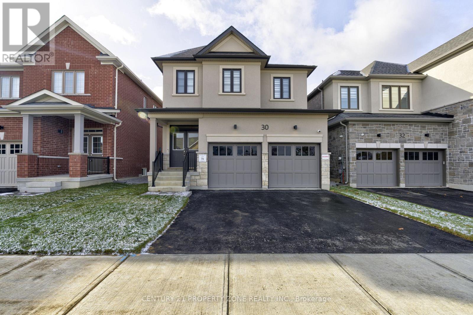 30 Autumn Oak Court, Caledon, Ontario  L7E 1X6 - Photo 2 - W12719730