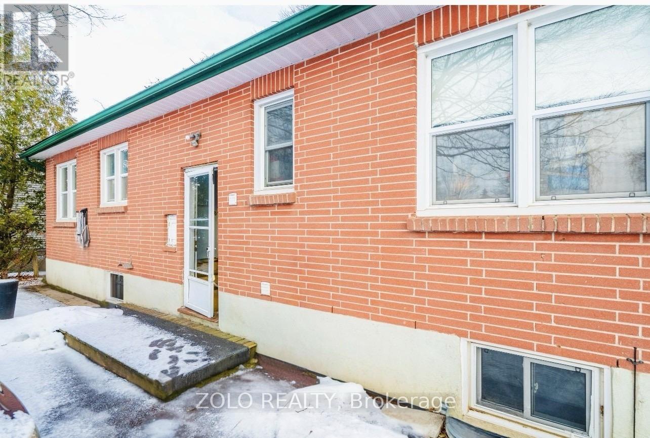 133 Goodfellow Road, Peterborough, Ontario  K9J 5W9 - Photo 2 - X12719652