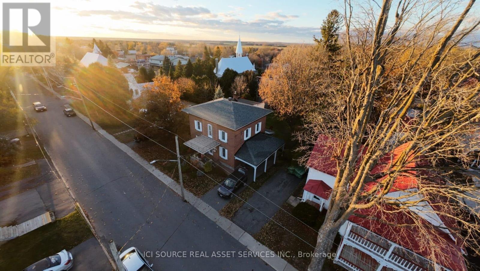 11 Peter Street, North Glengarry, Ontario  K0C 1T0 - Photo 2 - X12719700