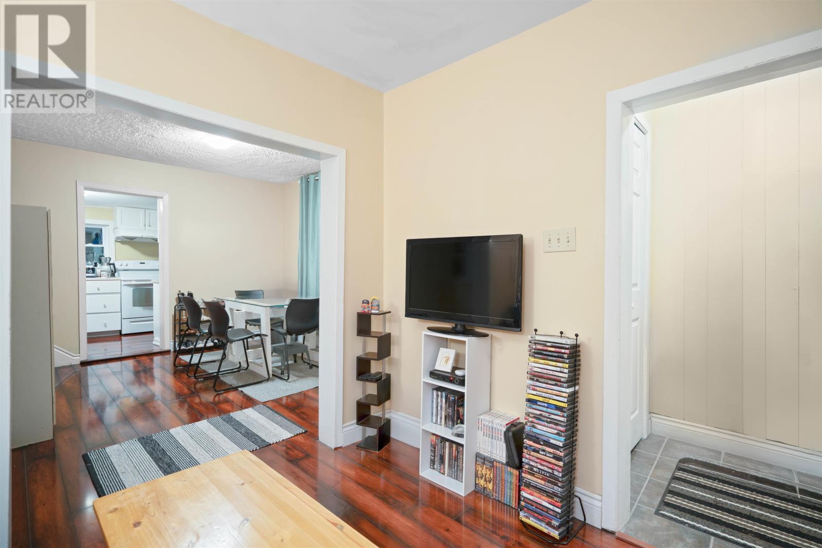 51 Reserve Street, Charlottetown, Prince Edward Island  C1A 2K9 - Photo 3 - 202601293