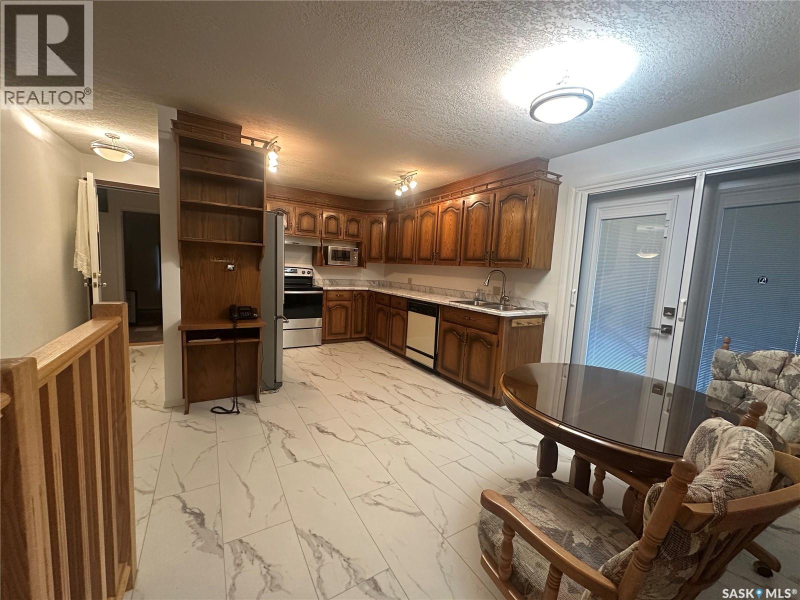 340 Canora Avenue, Canora, Saskatchewan  S0A 0L0 - Photo 18 - SK027176