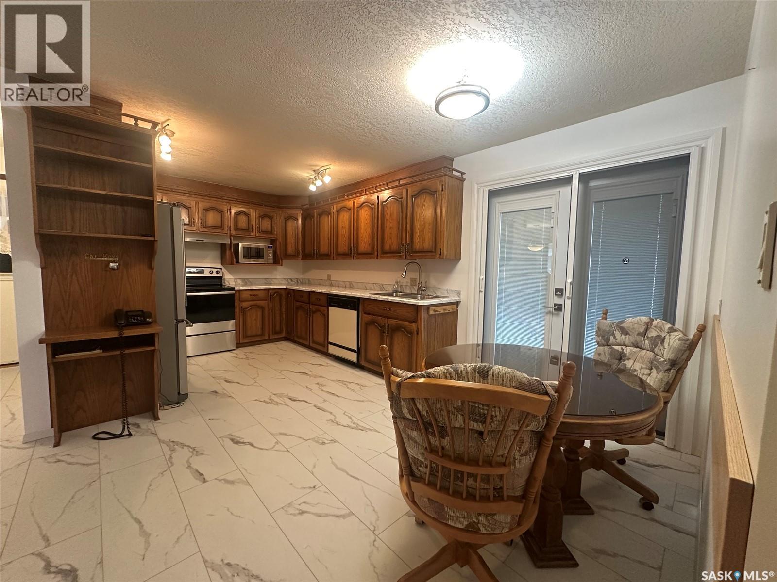 340 Canora Avenue, Canora, Saskatchewan  S0A 0L0 - Photo 6 - SK027176