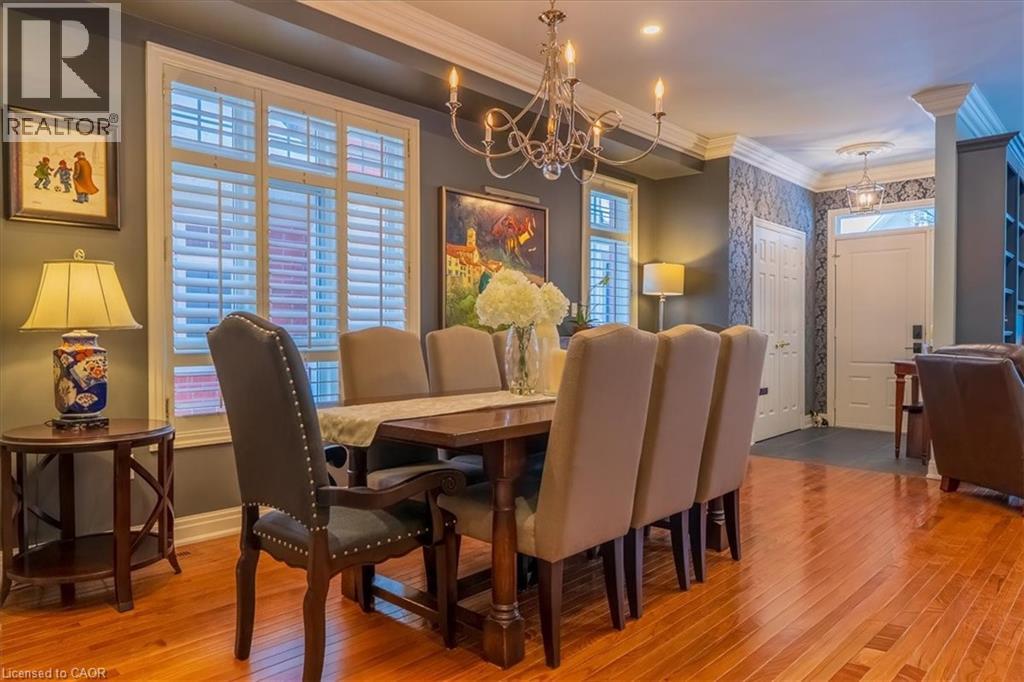 111 St. Lawrence Drive, Mississauga, Ontario  L5G 4V2 - Photo 8 - 40799563