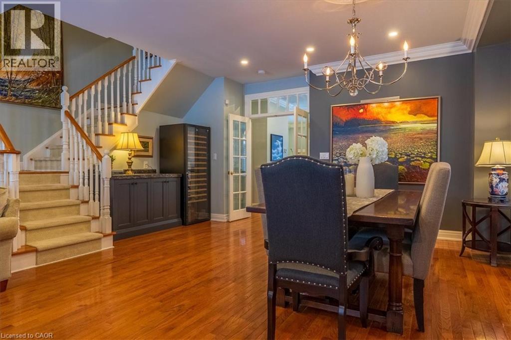 111 St. Lawrence Drive, Mississauga, Ontario  L5G 4V2 - Photo 7 - 40799563